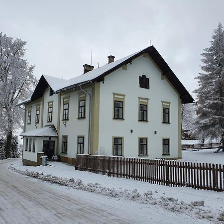 Aparthotel Stara Skola Hedec Králíky Exterior foto